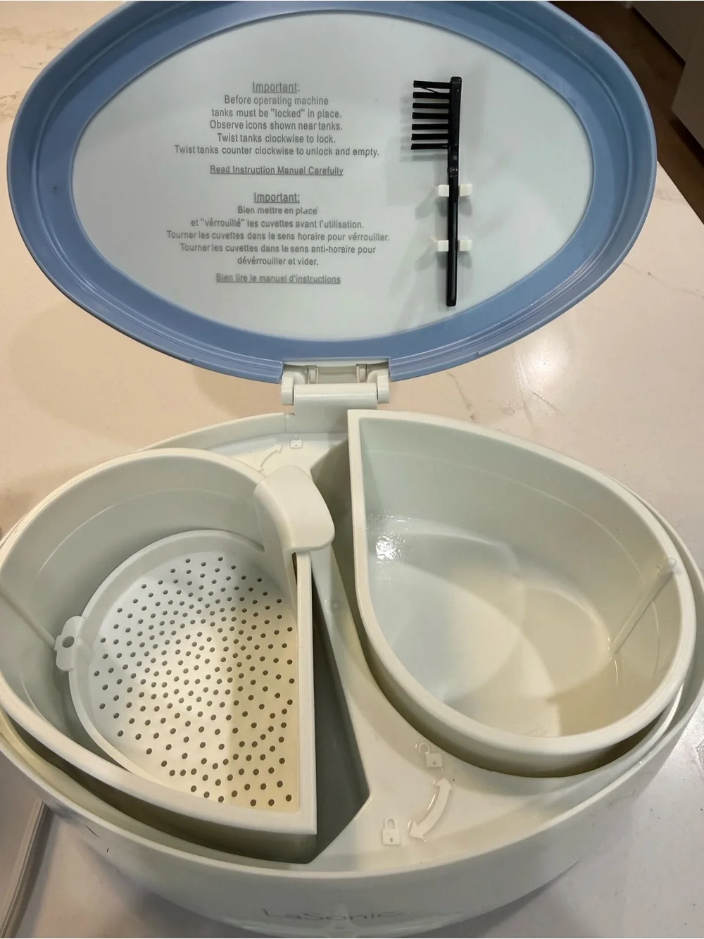 Connoisseur Double White Home Accent Ultrasonic Cleaner.. never used. No box